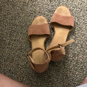Madewell Tan Suede Sandals